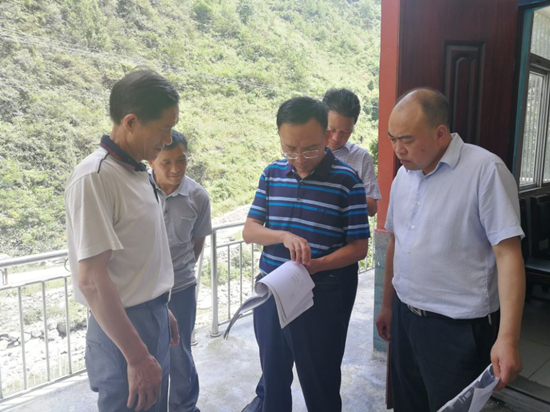 王尔敏督导大两乡脱贫攻坚"秋季攻坚"工作-旺苍人民政府